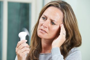 Können Aminosäuren die Gesundheit in den Wechseljahren unterstützen? Beschwerdebilder Frau während der Wechseljahre